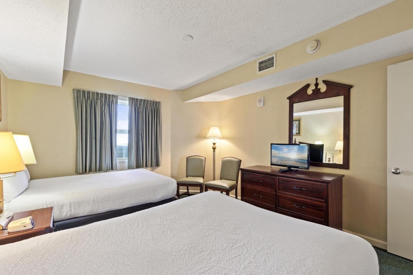 Hosteeva Stunning Atlantica Resort Condo W Ocean-Front Views And Pools 미를 비치 외부 사진