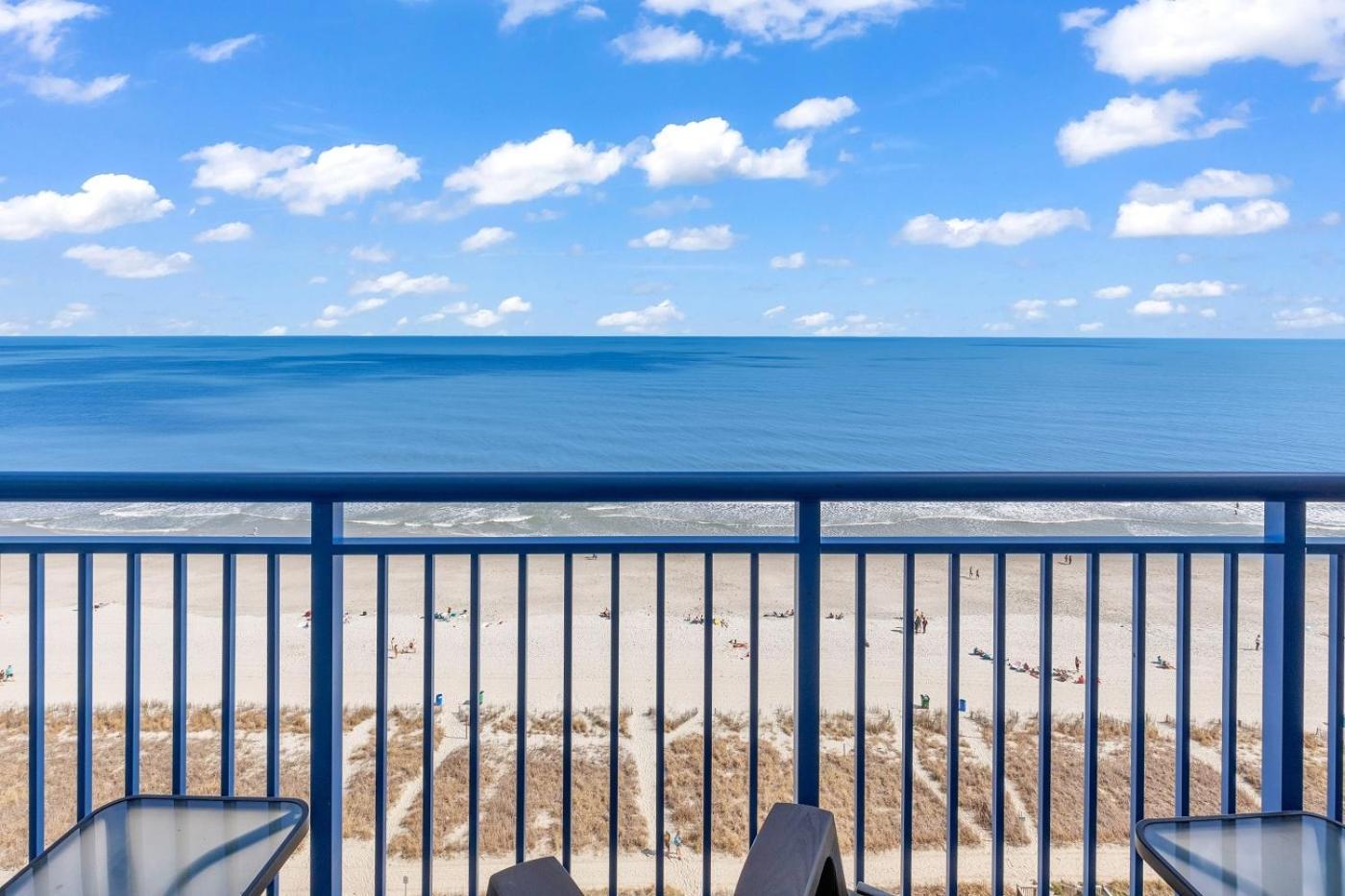 Hosteeva Stunning Atlantica Resort Condo W Ocean-Front Views And Pools 미를 비치 외부 사진