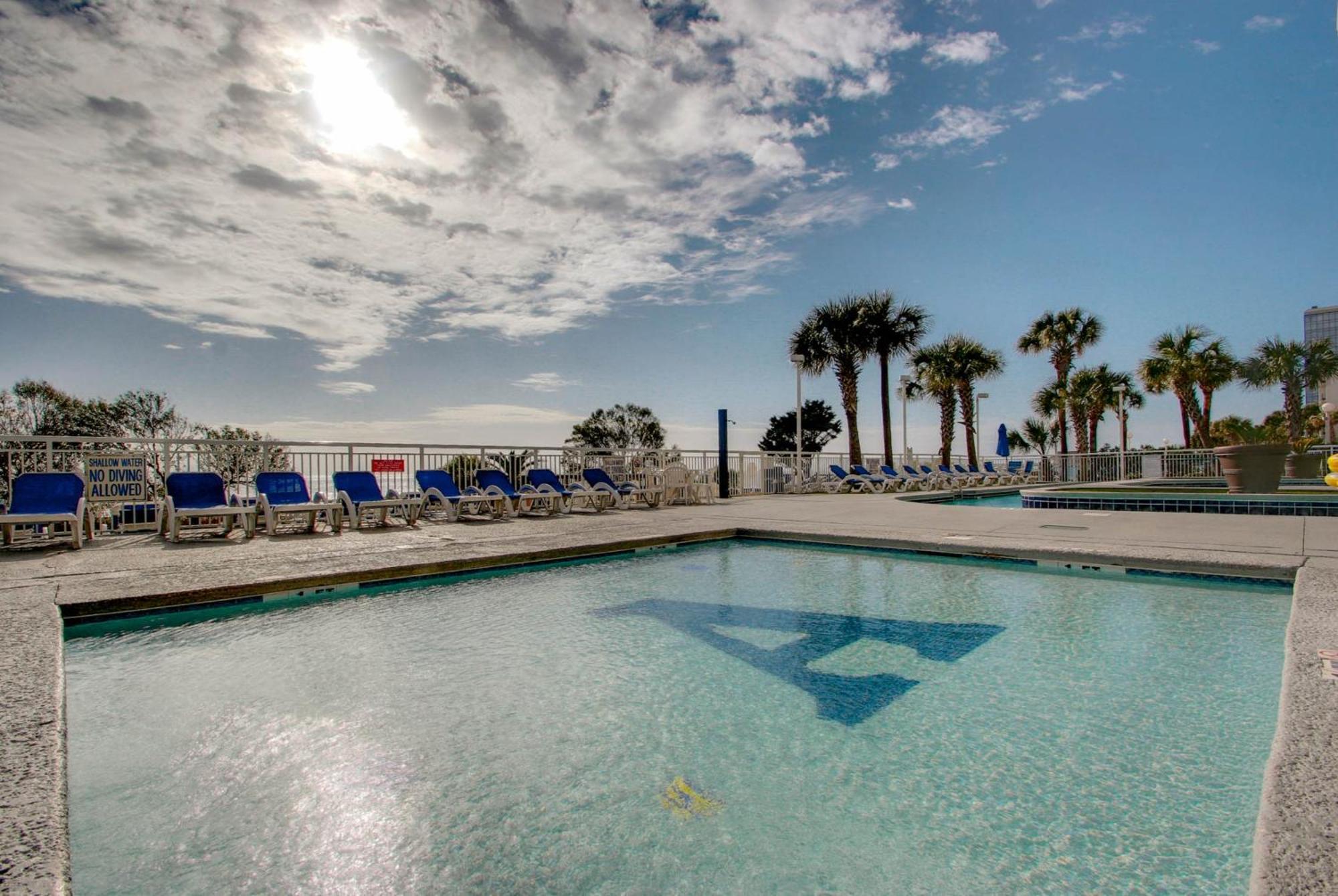 Hosteeva Stunning Atlantica Resort Condo W Ocean-Front Views And Pools 미를 비치 외부 사진