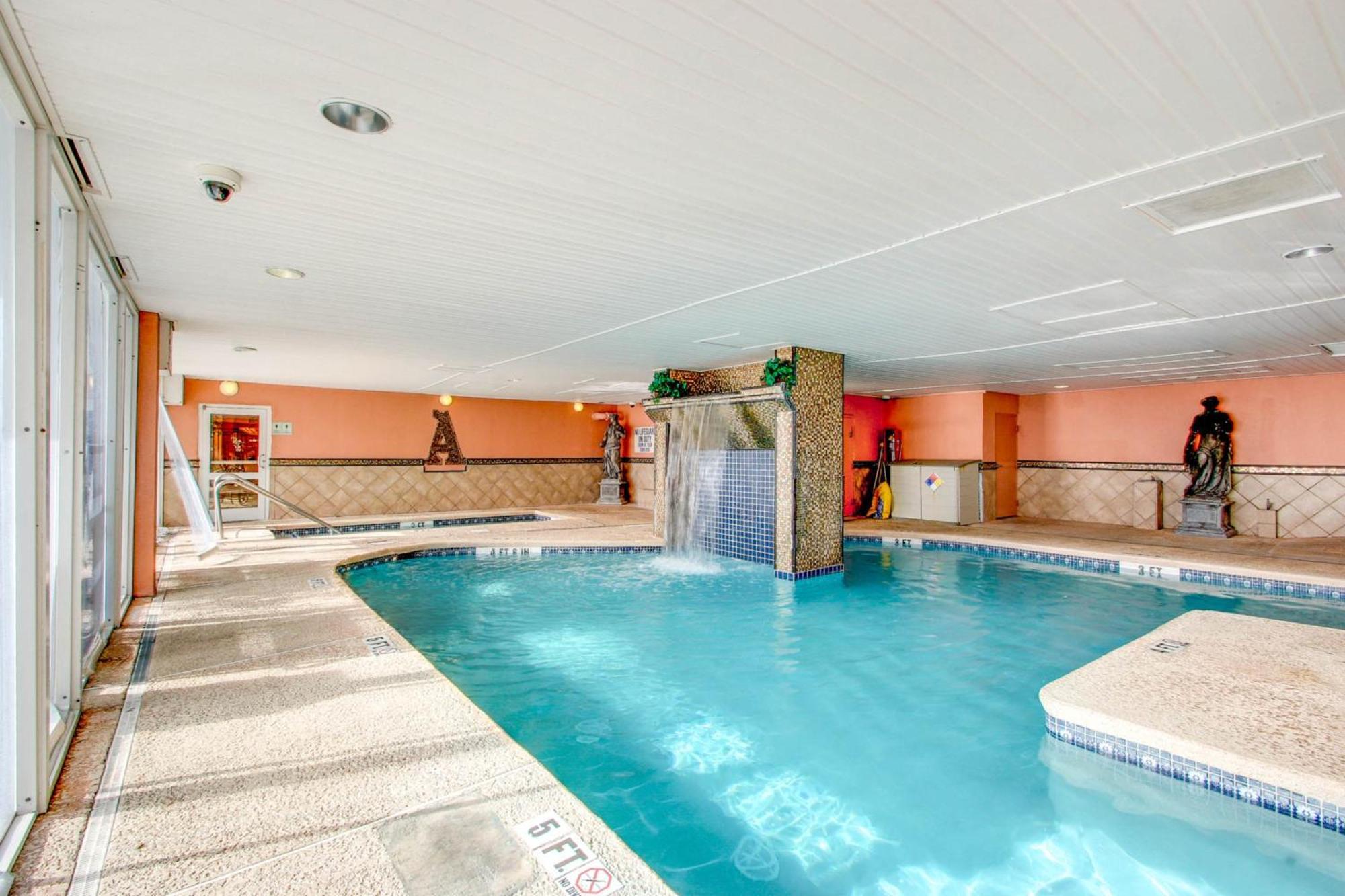 Hosteeva Stunning Atlantica Resort Condo W Ocean-Front Views And Pools 미를 비치 외부 사진
